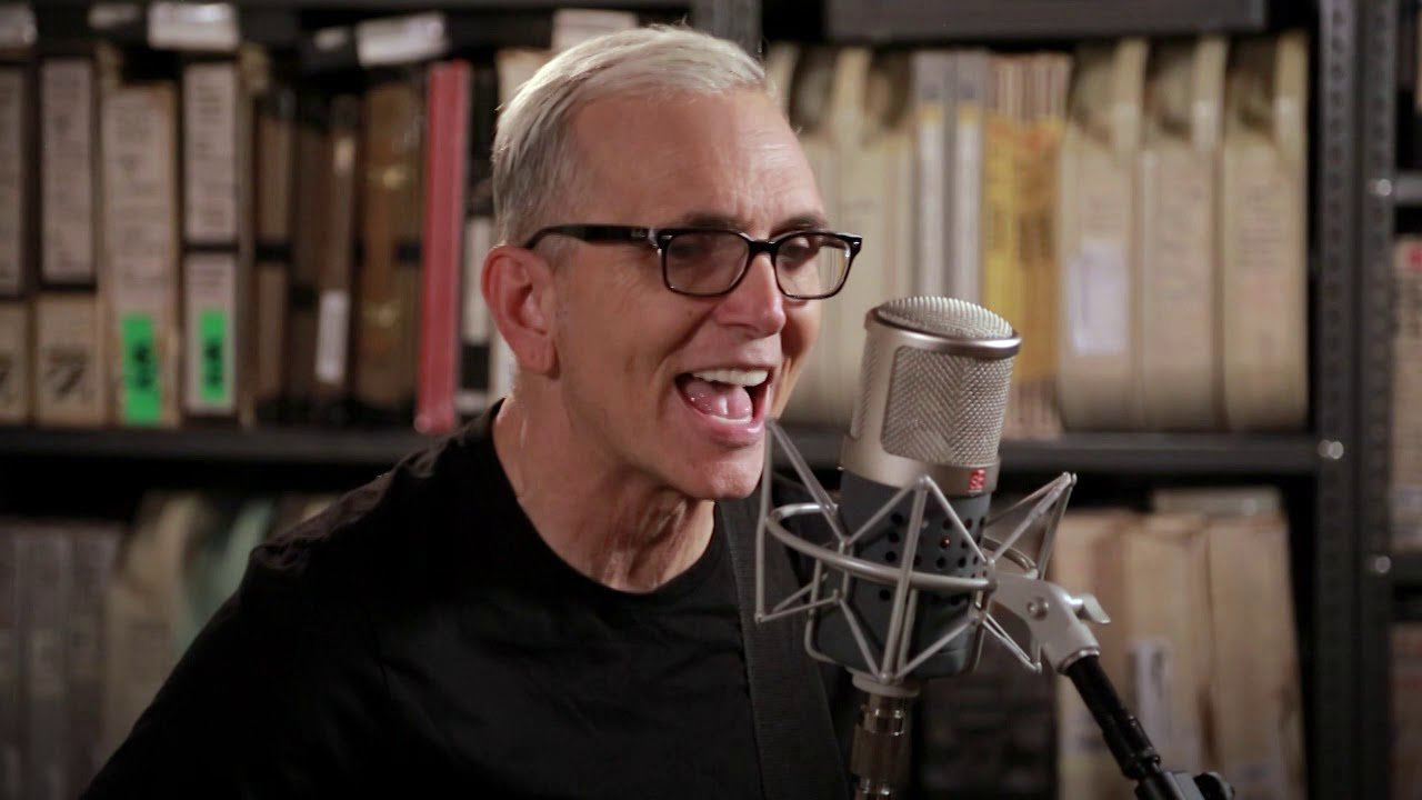 Art Alexakis vocalista do Everclear anuncia álbum solo para outubro