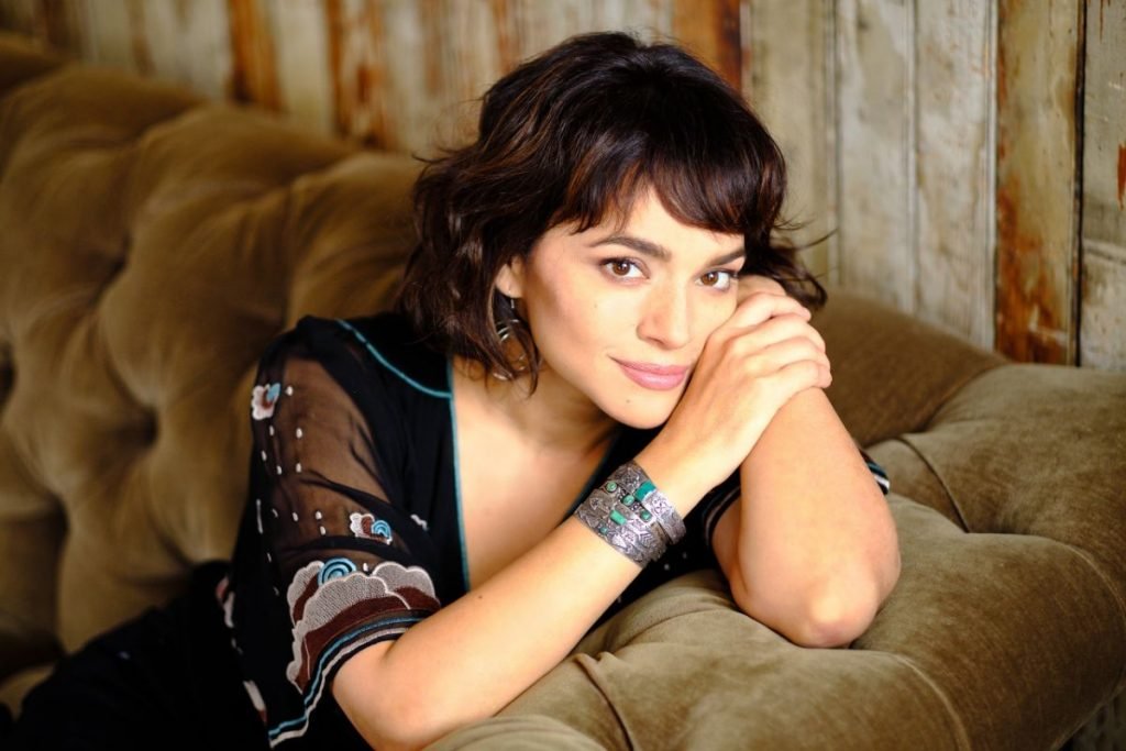 Norah Jones terá show extra em SP