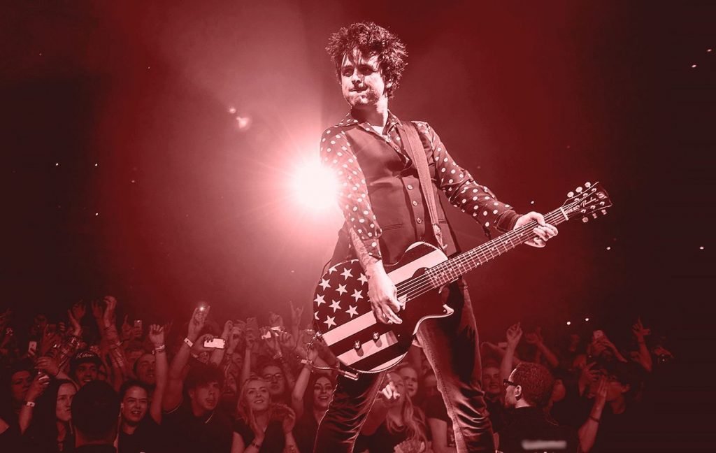 Billie Joe Armstrong comenta título de Father Of All...