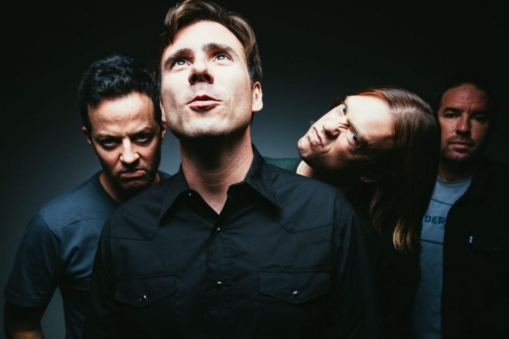 Jimmy Eat World lança Surviving