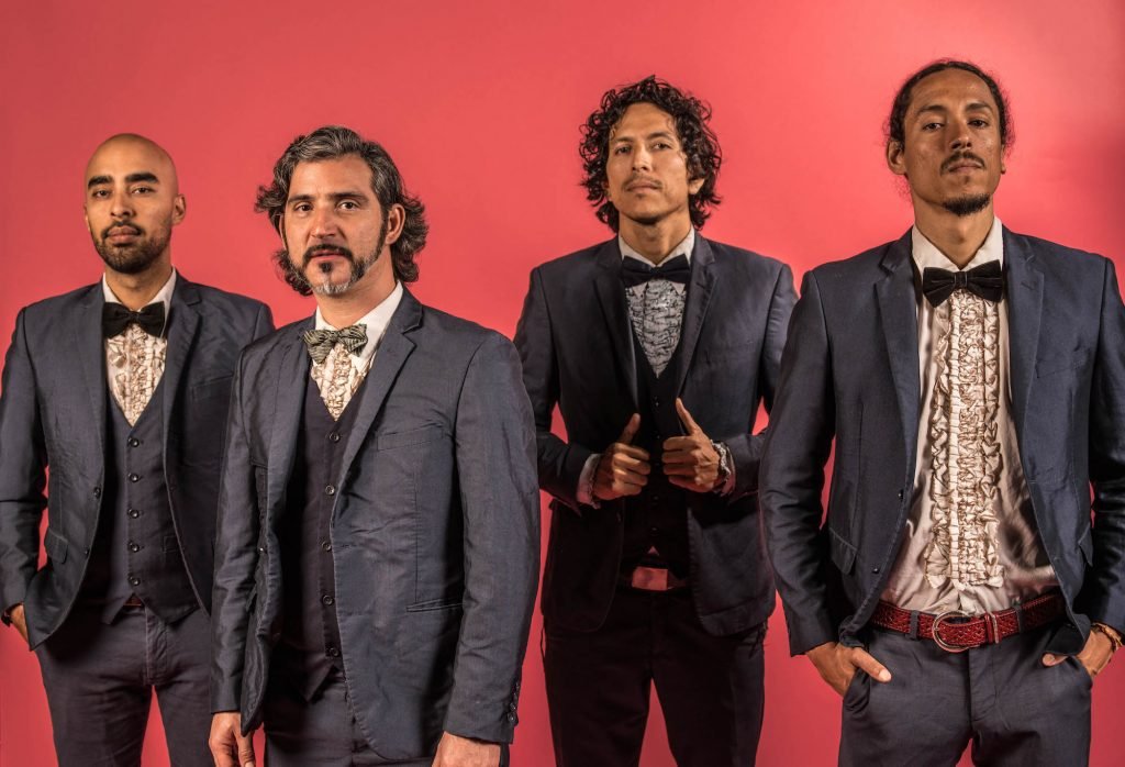 Entrevista | Chicano Batman - 