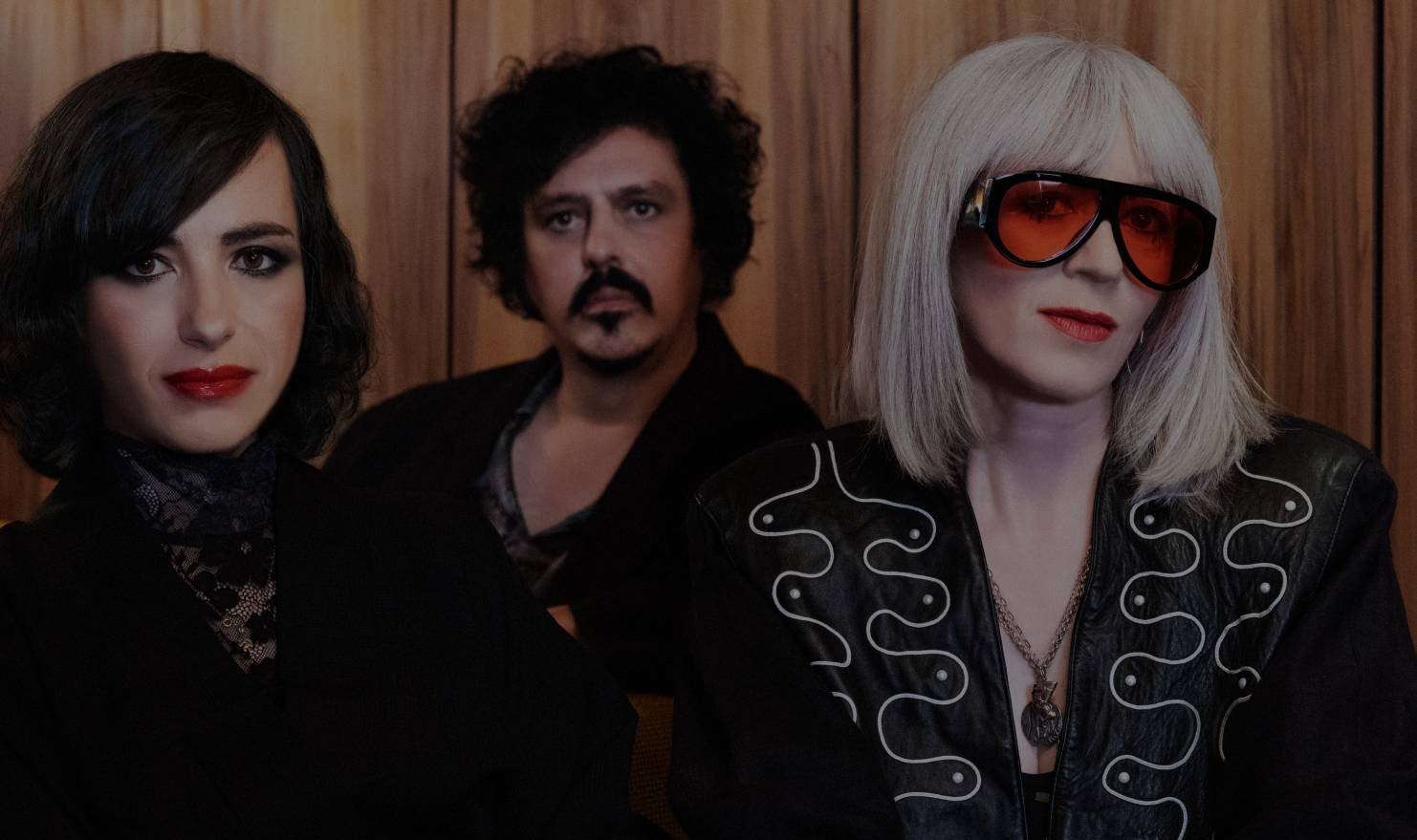 Integrantes da Ladytron preparam o lançamento do álbum Paradises