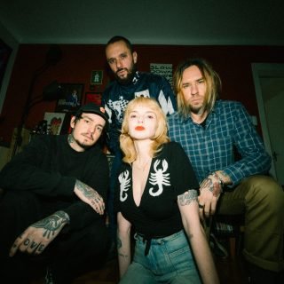 Deb and The Mentals e Karen Dió abrem shows do Foo Fighters no Brasil