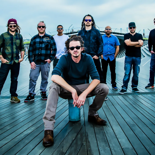Entrevista | SOJA – “Paulo Coelho, precisamos fazer uma música juntos, amigo”