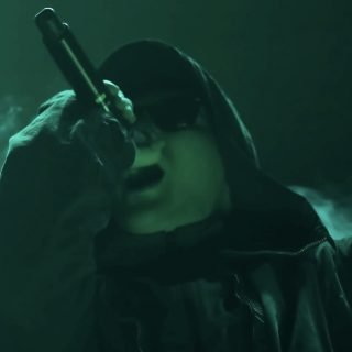 Catarse política e sonora marca estreia do Kneecap no Cine Joia
