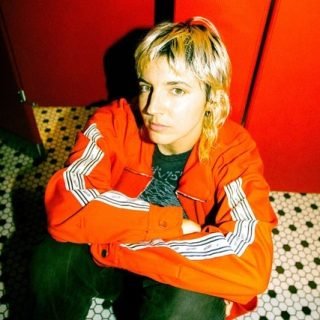 Entrevista | Caroline Rose – “Estamos realmente tentando ir ao Brasil em 2027. Então espero que aconteça.”