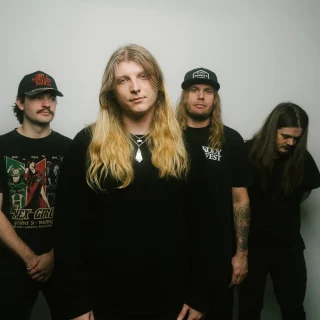 Entrevista | Dexter and the Moonrocks – “O Top da Billboard nos fez levar a banda um pouco mais a sério”
