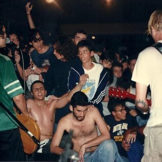 Faxes, salada de churrascaria e futebol: a histórica primeira turnê do Millencolin no Brasil, em 1998