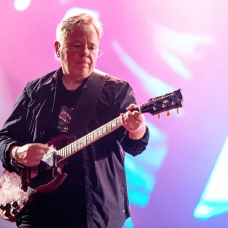 New Order anuncia show único no Brasil após oito anos